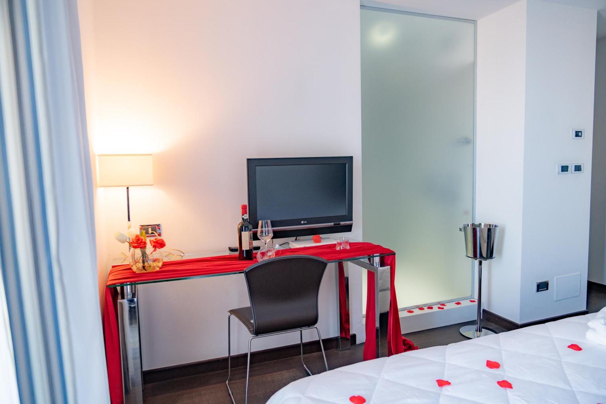 Hotel Napoleon Torre Melissa Luaran gambar