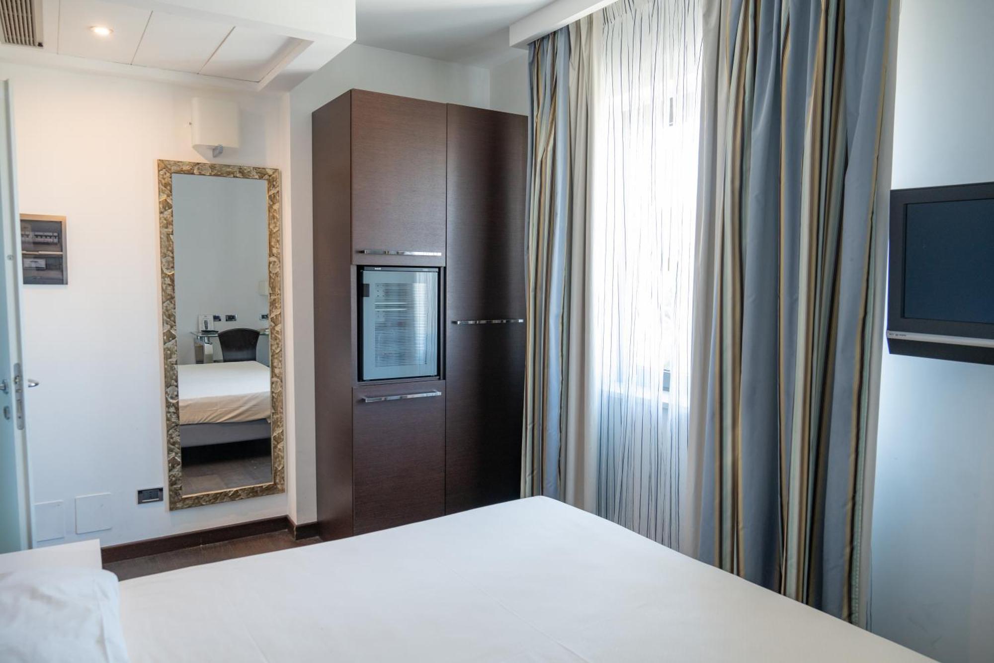 Hotel Napoleon Torre Melissa Luaran gambar