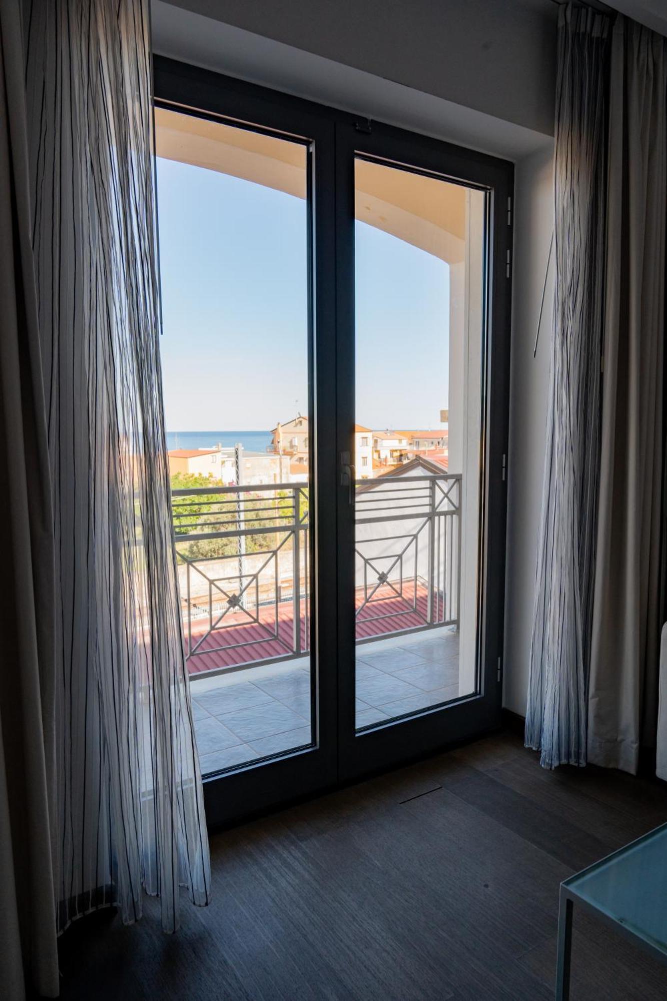Hotel Napoleon Torre Melissa Luaran gambar